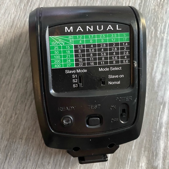 Camera Flash - Picture 2 of 5